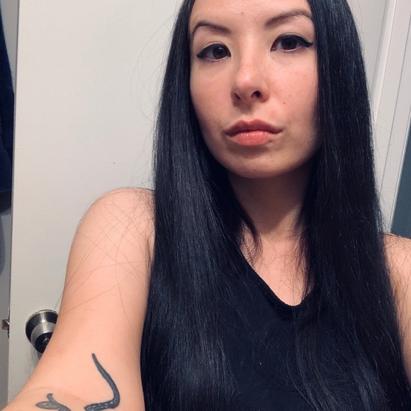 Meet your Posher, Cassandra - Picture 6 of 7